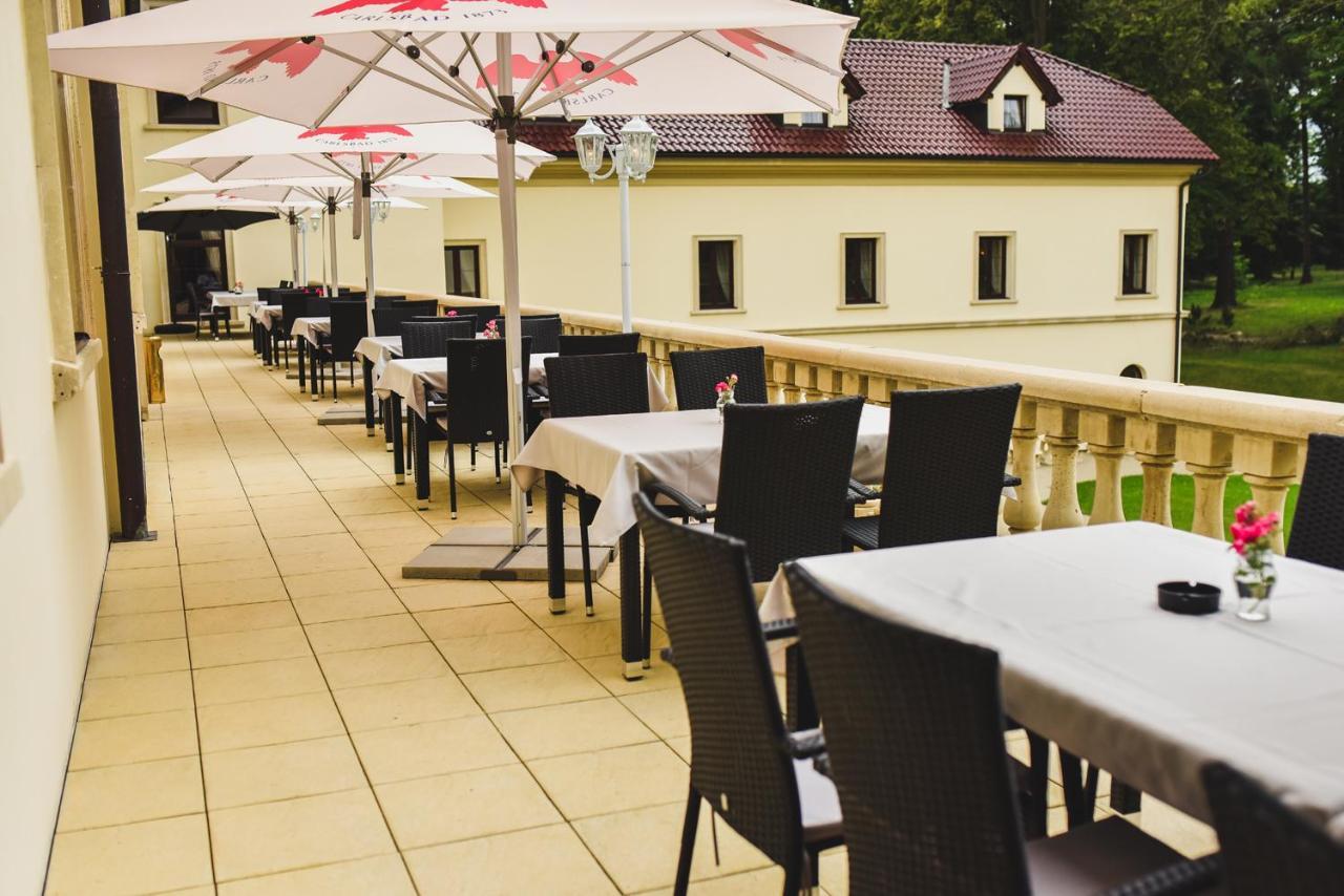 Hotel Zamek Kamenny Dvur Kynsperk nad Ohri Exterior foto