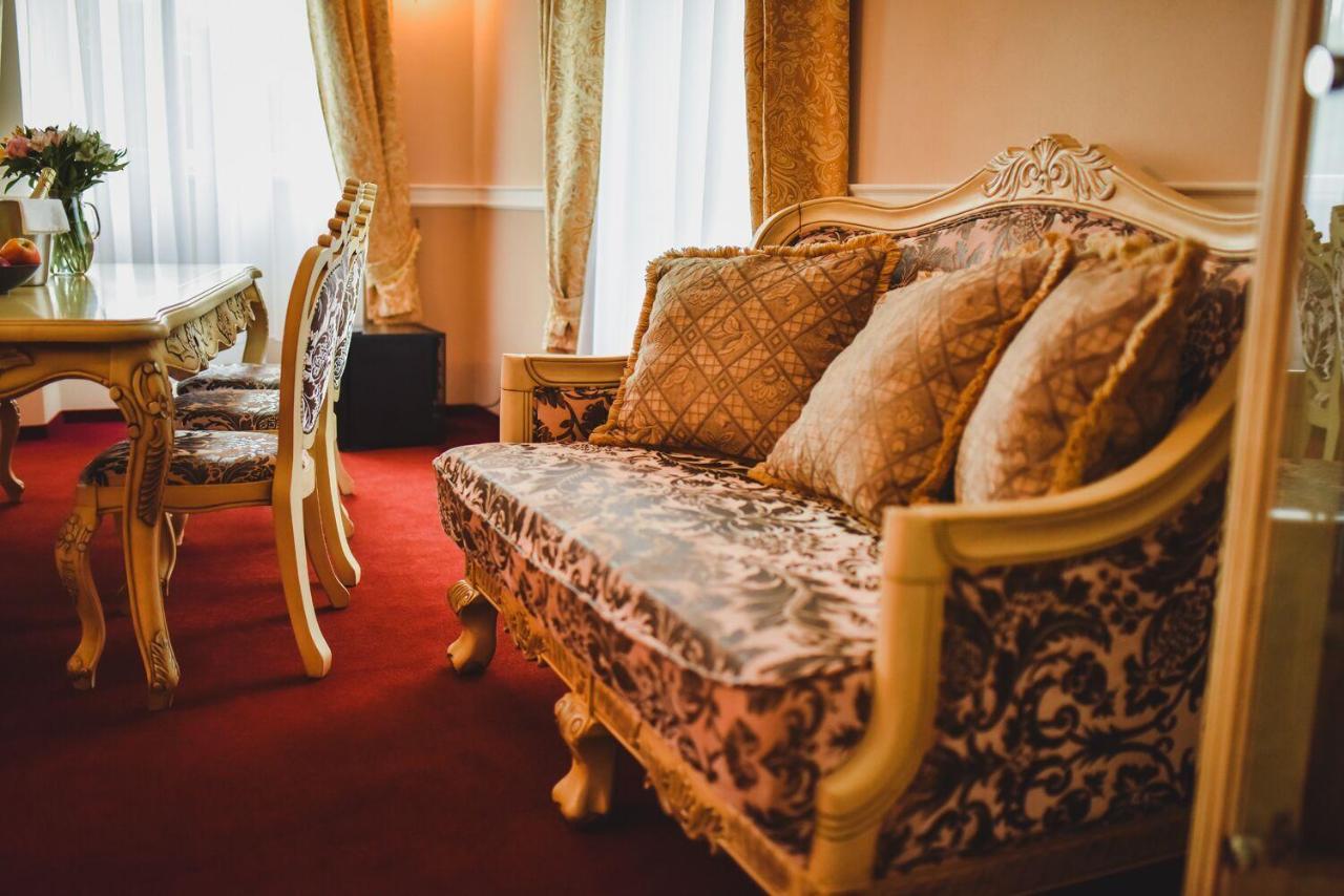 Hotel Zamek Kamenny Dvur Kynsperk nad Ohri Exterior foto